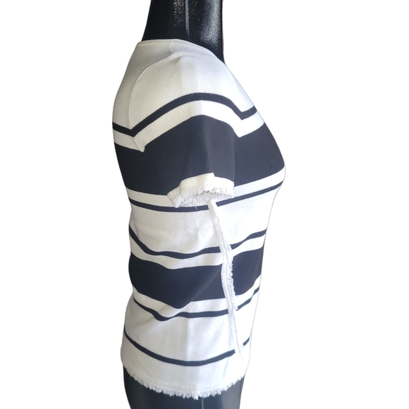 Banana Republic White and Black Striped Short Sleeve Top S - Picture 4 of 7